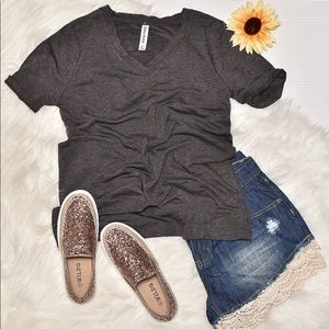 V neck basic Tee